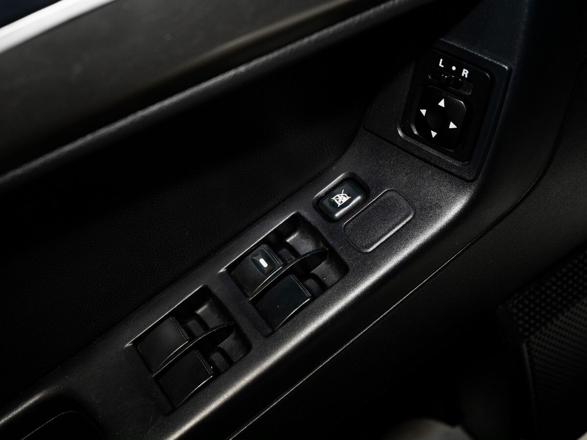 Mitsubishi Lancer 2012 - фото автомобиля