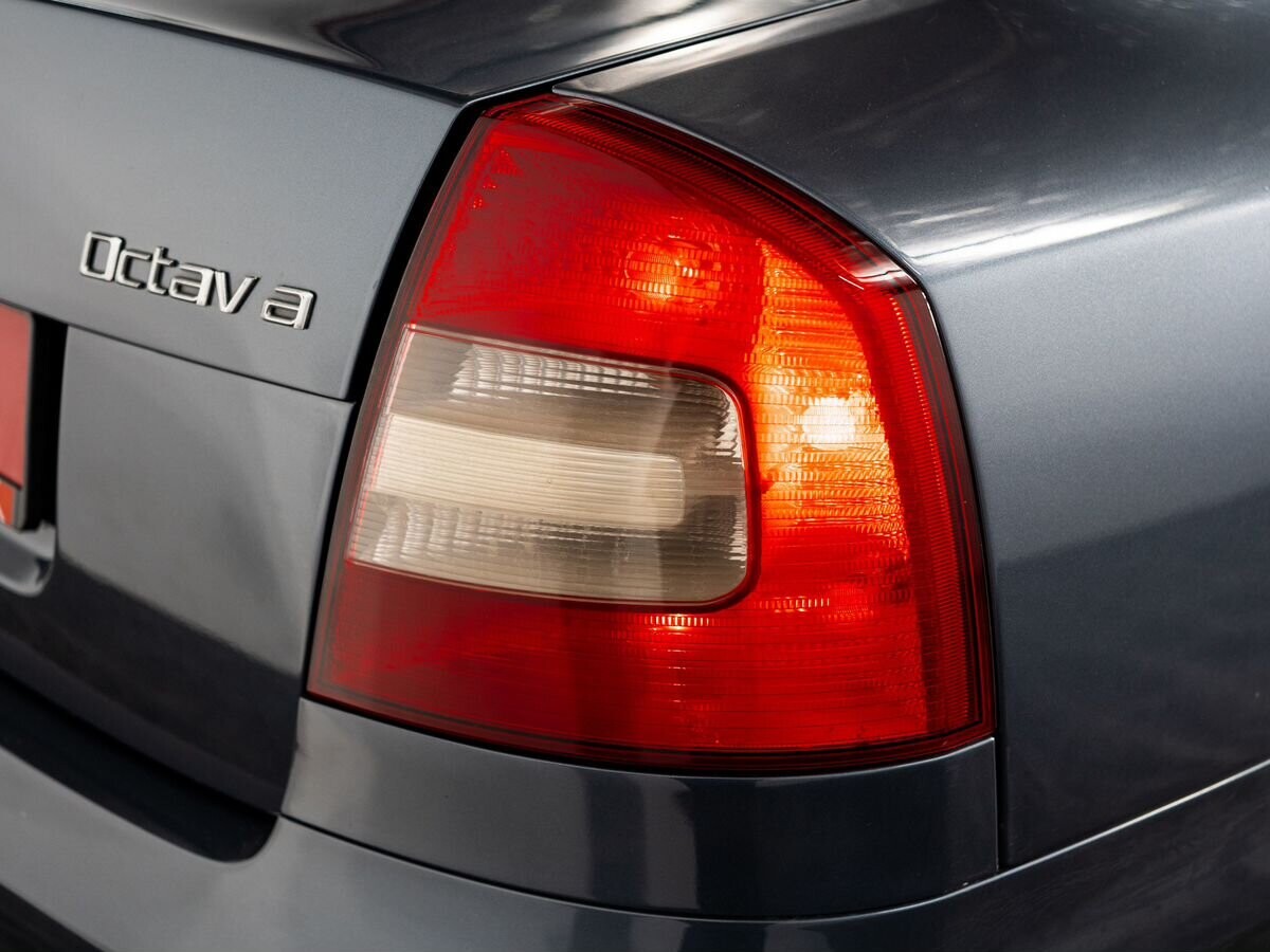 Skoda Octavia 2012 - фото автомобиля