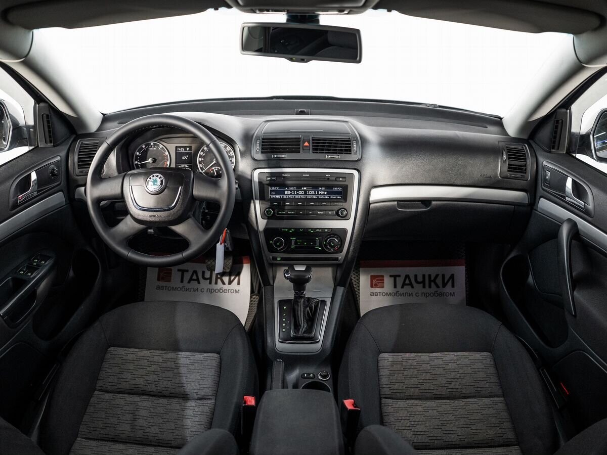 Skoda Octavia 2012 - фото автомобиля
