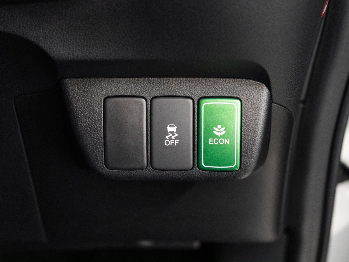 Honda Fit Shuttle 2014 - фото автомобиля