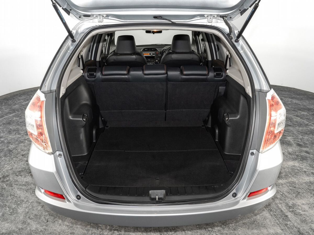 Honda Fit Shuttle 2014 - фото автомобиля