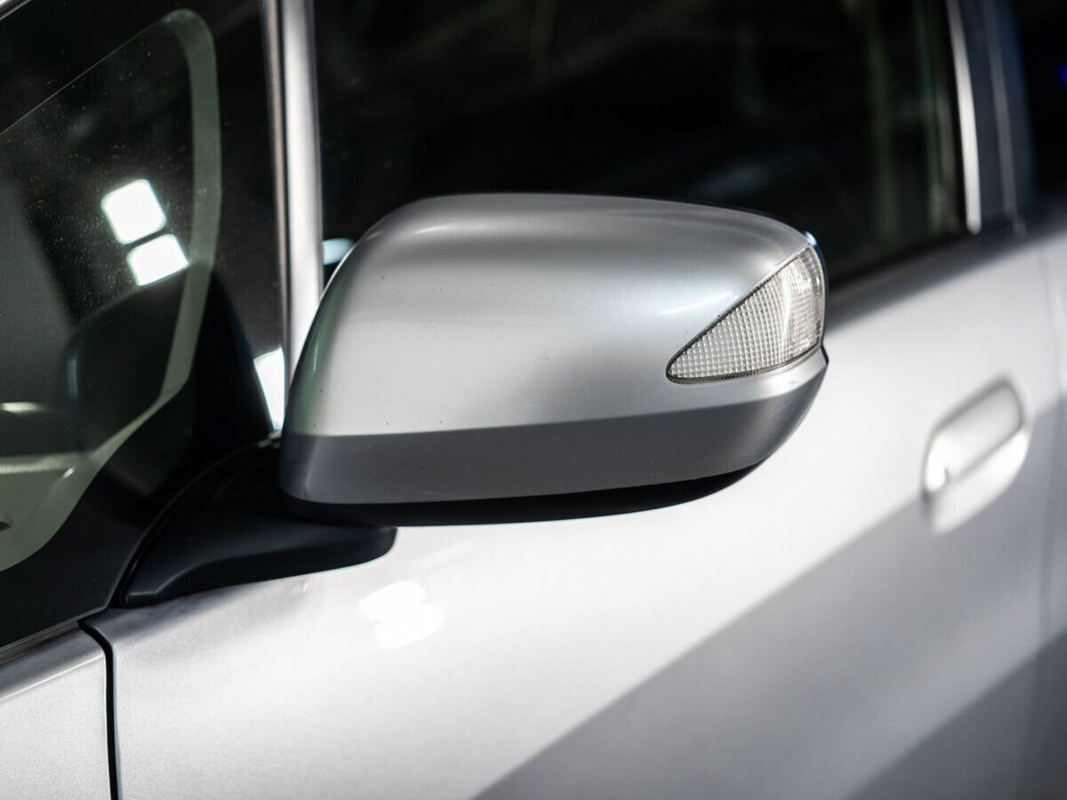 Honda Fit Shuttle 2014 - фото автомобиля