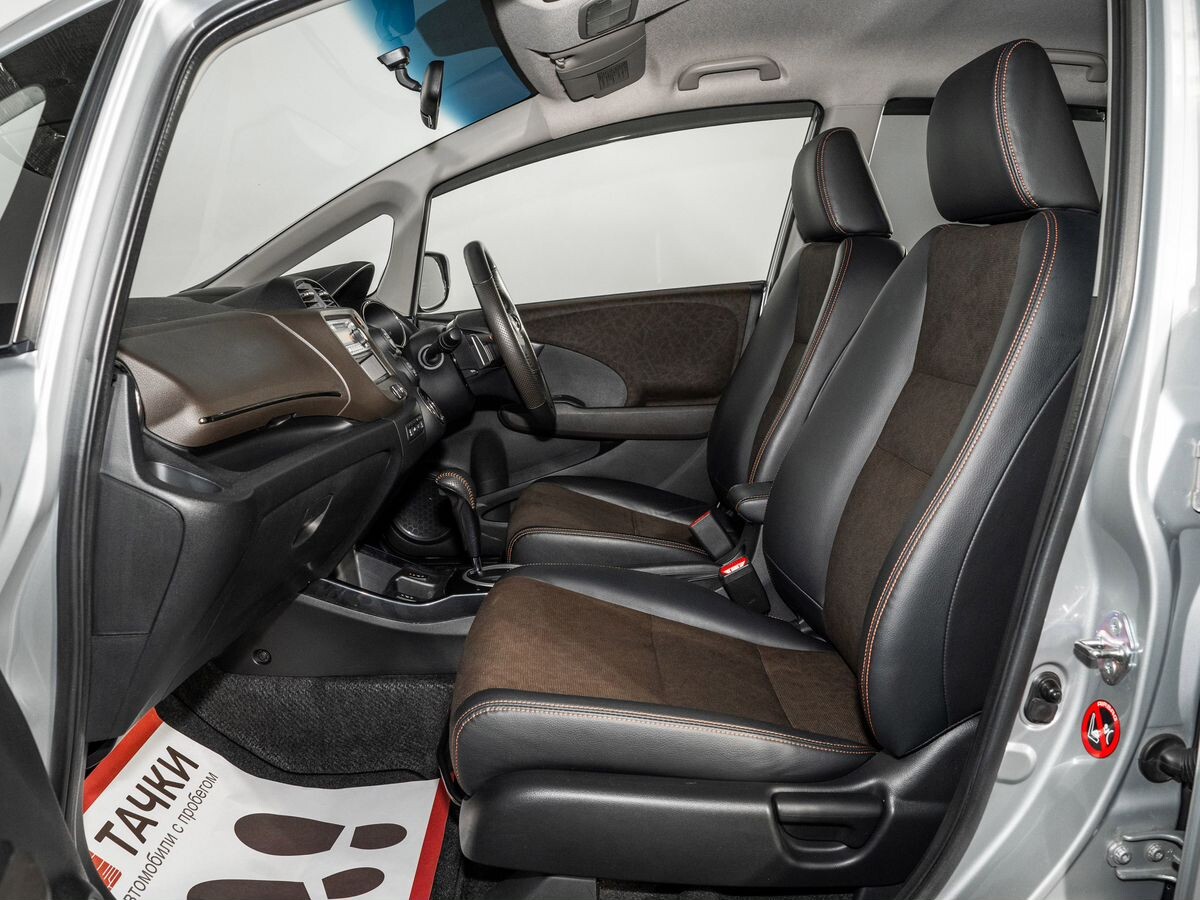 Honda Fit Shuttle 2014 - фото автомобиля