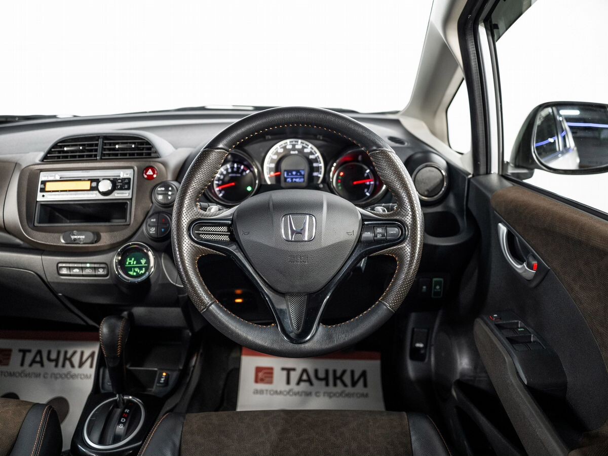 Honda Fit Shuttle 2014 - фото автомобиля