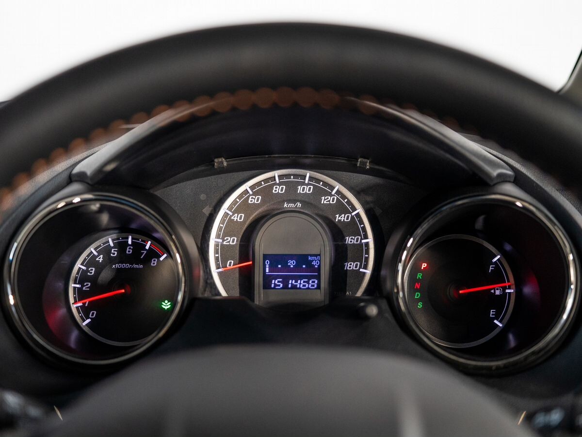 Honda Fit Shuttle 2014 - фото автомобиля