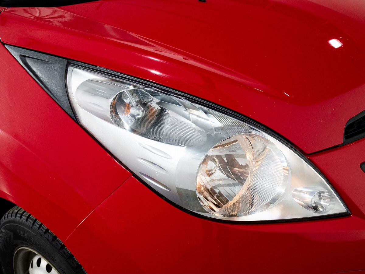 Chevrolet Spark 2012 - фото автомобиля