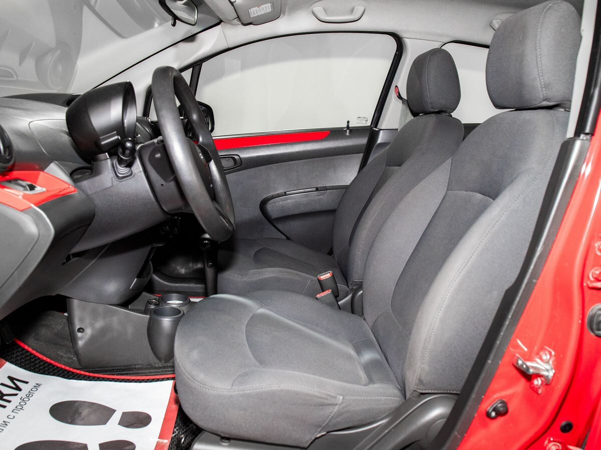 Chevrolet Spark 2012 - фото автомобиля