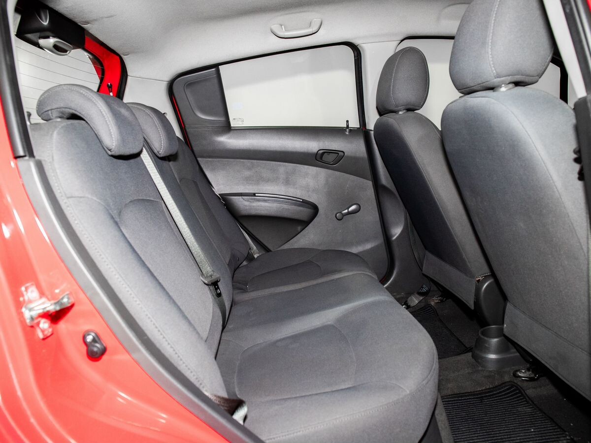 Chevrolet Spark 2012 - фото автомобиля