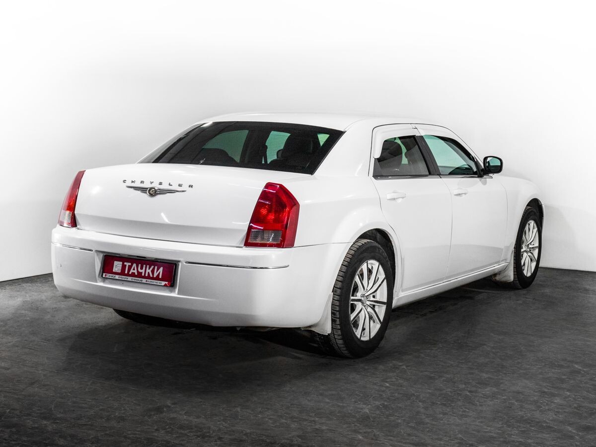 Chrysler 300C 2005 - фото автомобиля