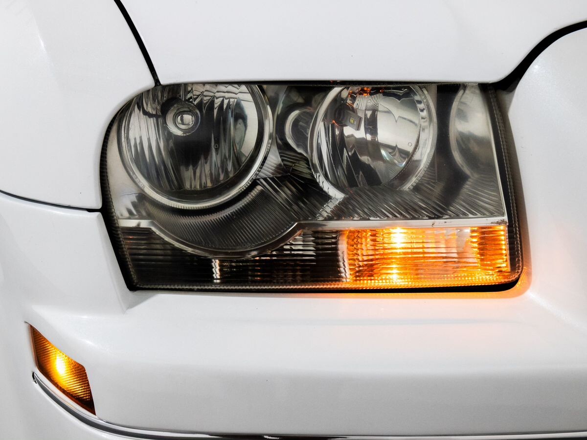 Chrysler 300C 2005 - фото автомобиля