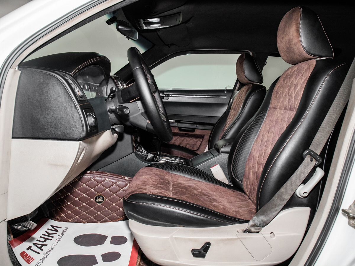 Chrysler 300C 2005 - фото автомобиля