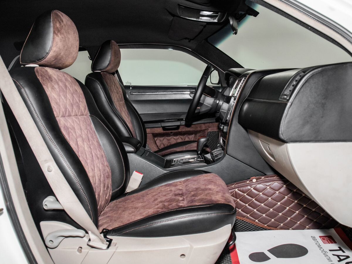 Chrysler 300C 2005 - фото автомобиля