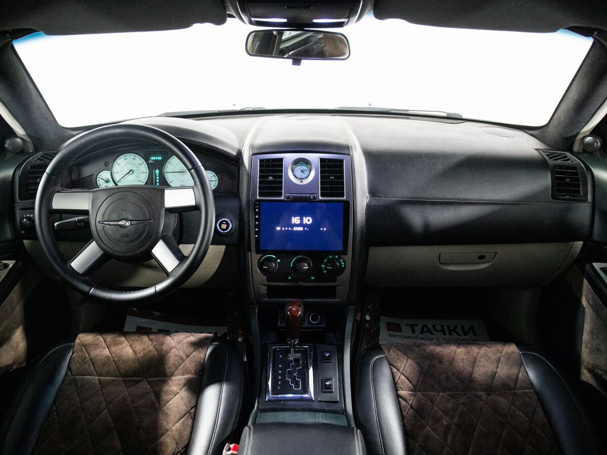 Chrysler 300C 2005 - фото автомобиля