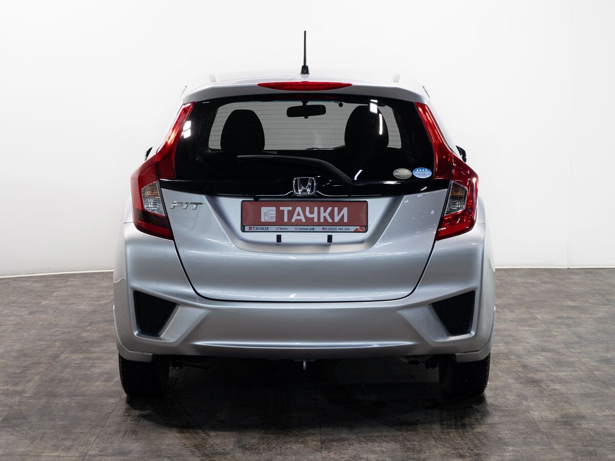Honda Fit 2016 - фото автомобиля