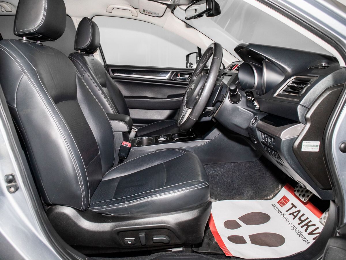 Subaru Outback 2017 - фото автомобиля