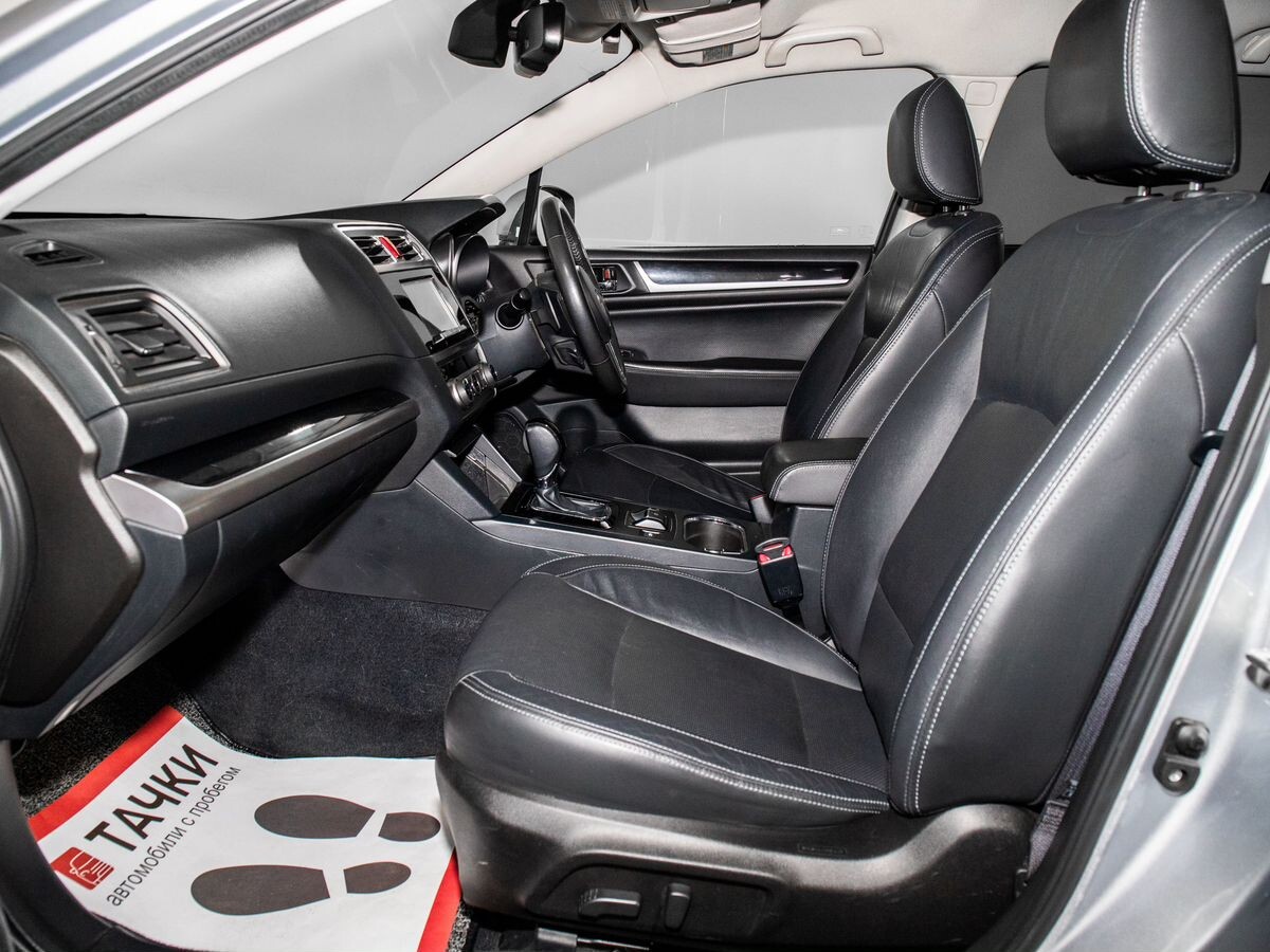 Subaru Outback 2017 - фото автомобиля