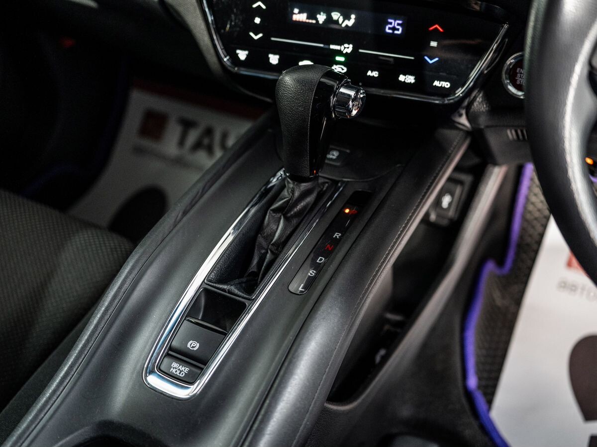 Honda Vezel 2017 - фото автомобиля