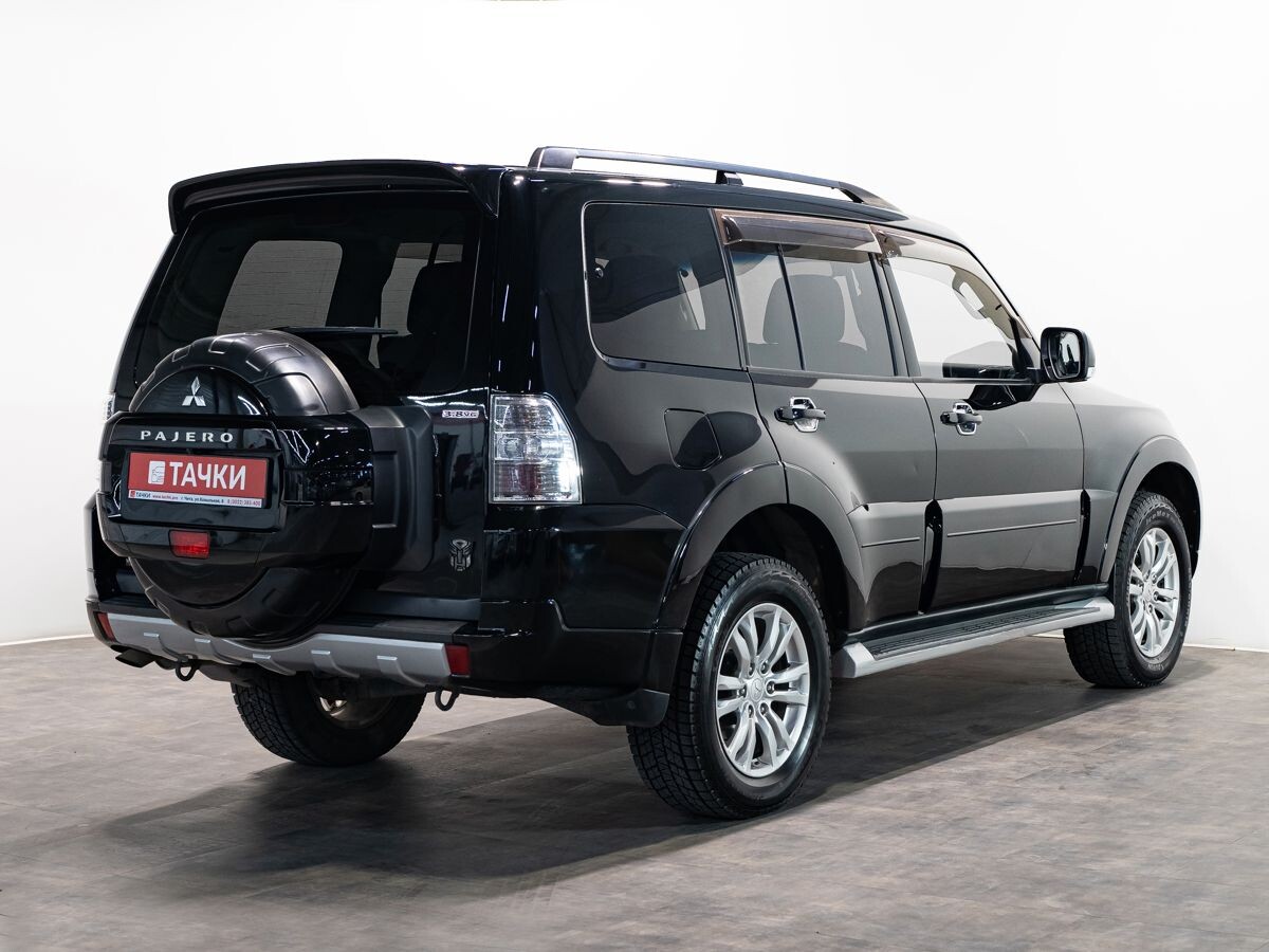 Mitsubishi Pajero 2011 - фото автомобиля