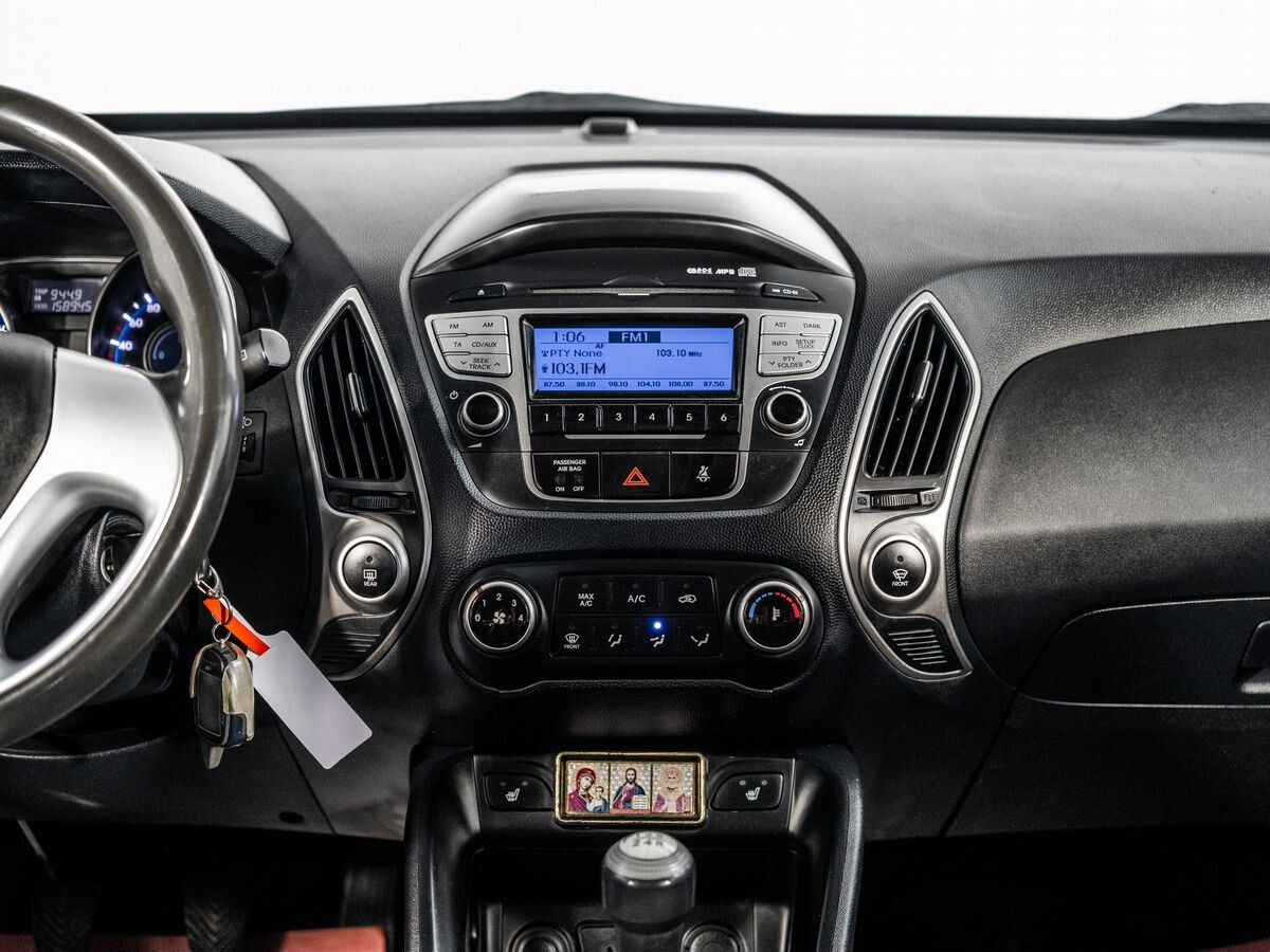 Hyundai ix35 2010 - фото автомобиля