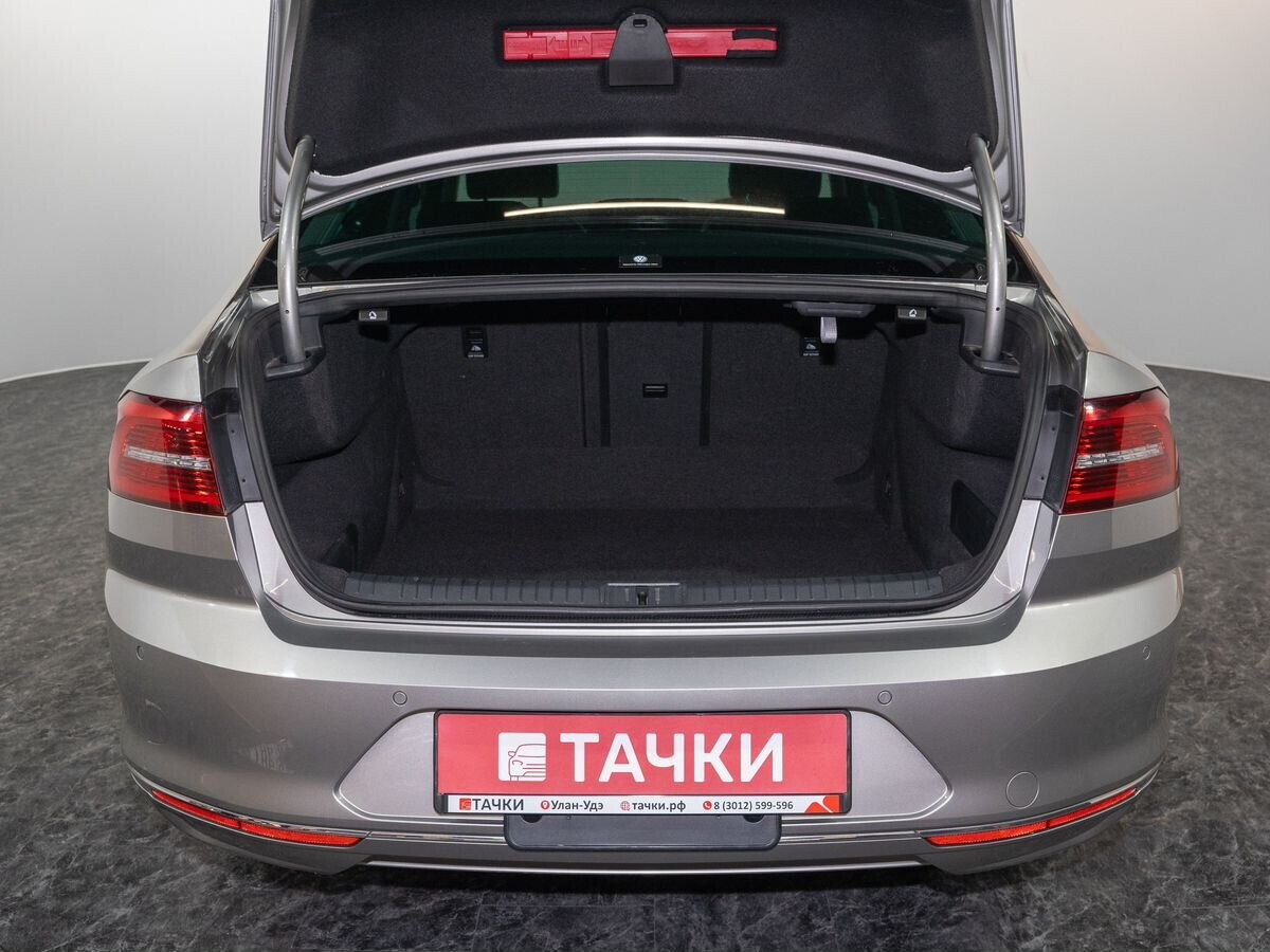 Volkswagen Passat 2015 - фото автомобиля