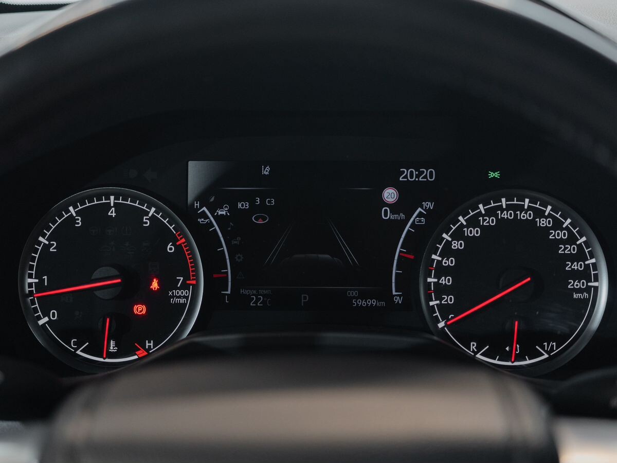 Toyota Land Cruiser 2021 - фото автомобиля