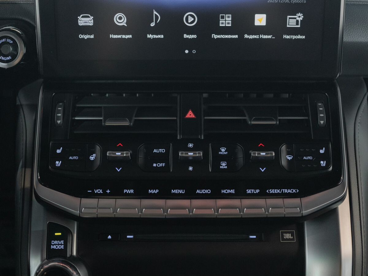 Toyota Land Cruiser 2021 - фото автомобиля