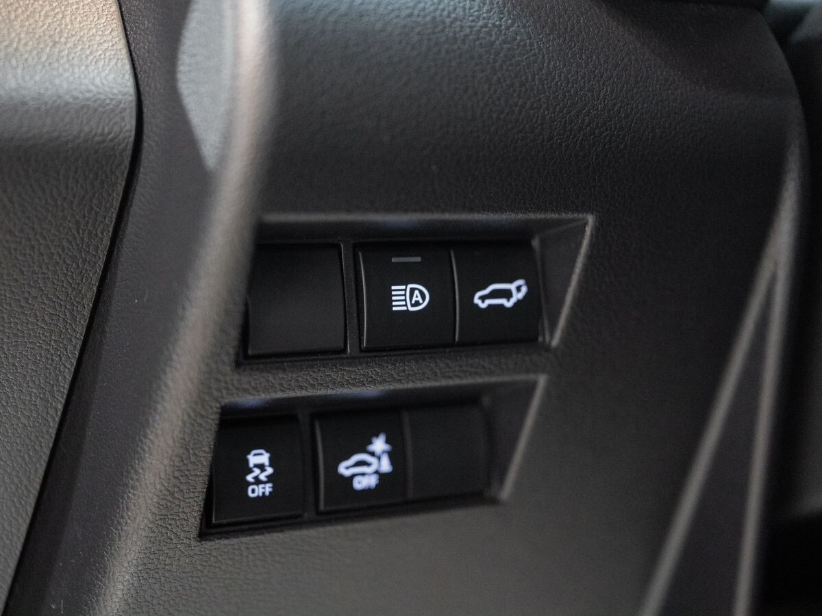 Toyota Land Cruiser 2021 - фото автомобиля