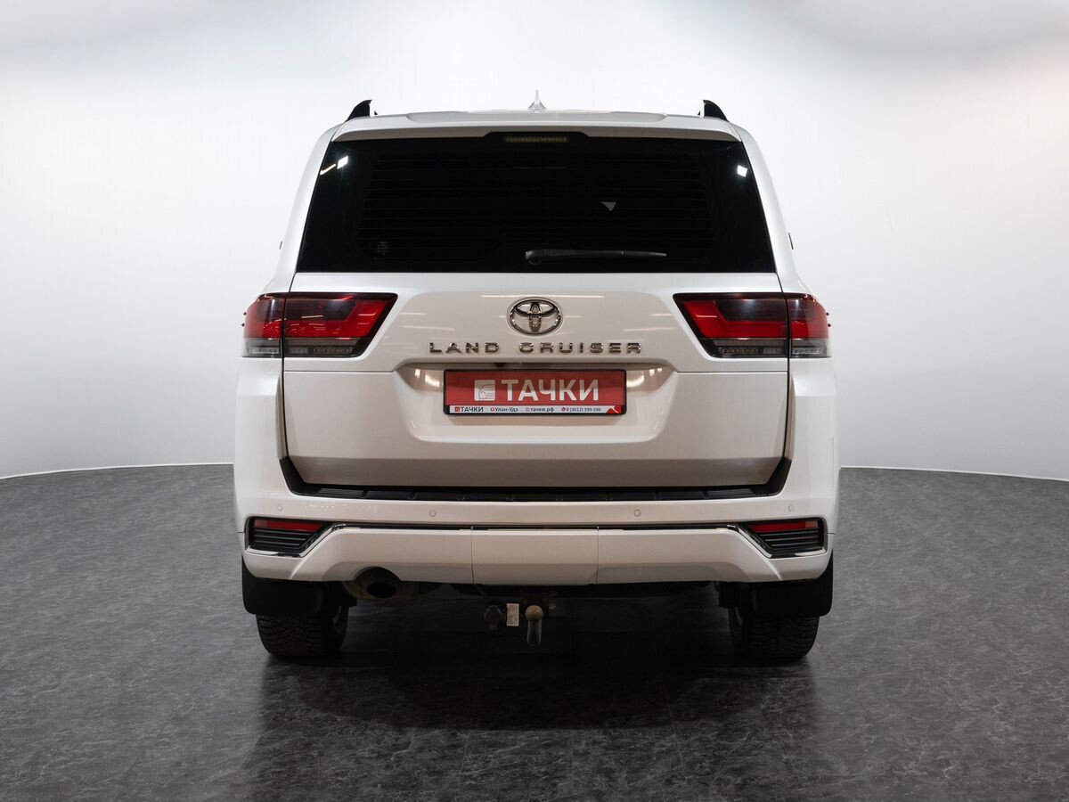 Toyota Land Cruiser 2021 - фото автомобиля