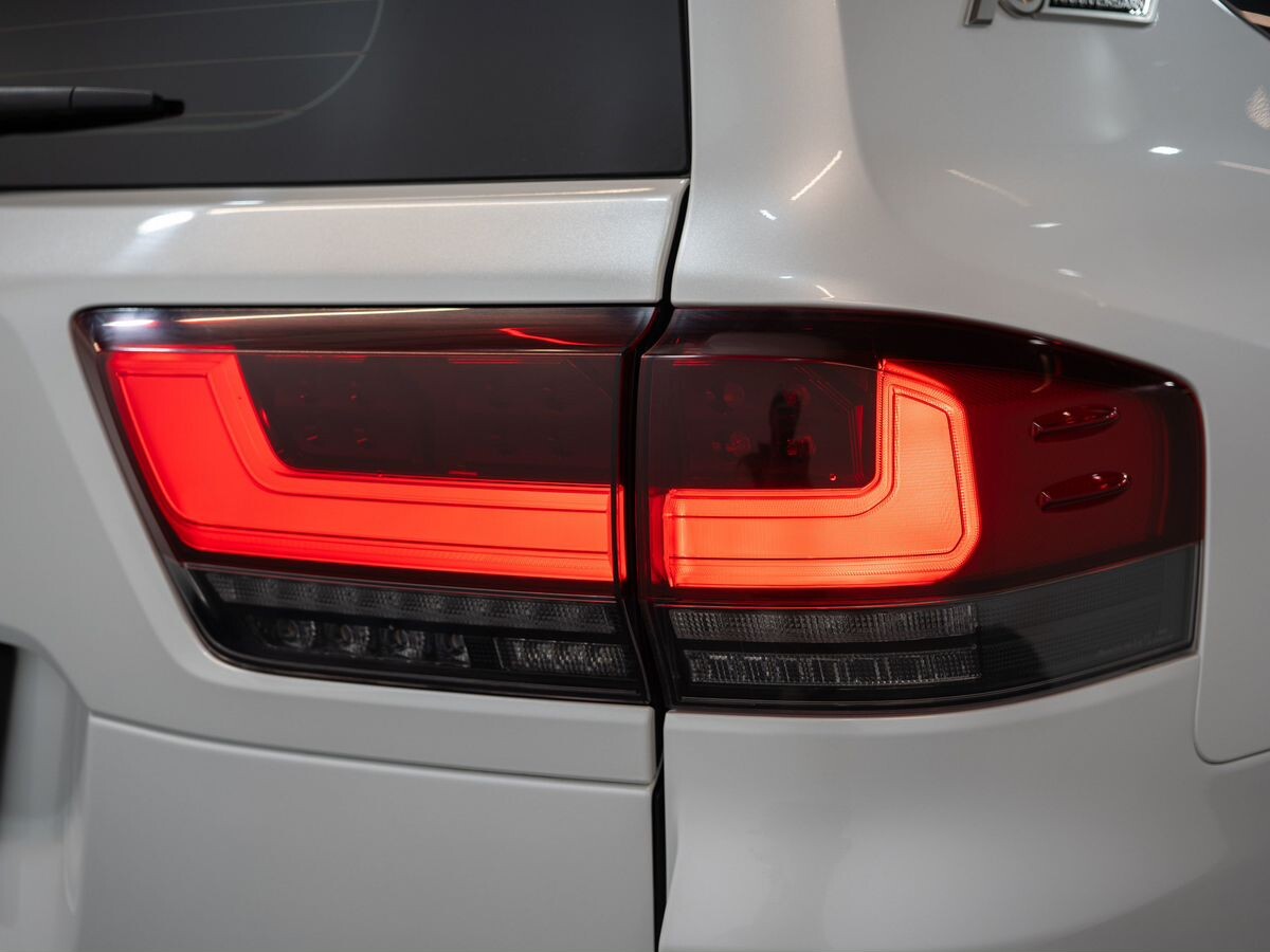 Toyota Land Cruiser 2021 - фото автомобиля