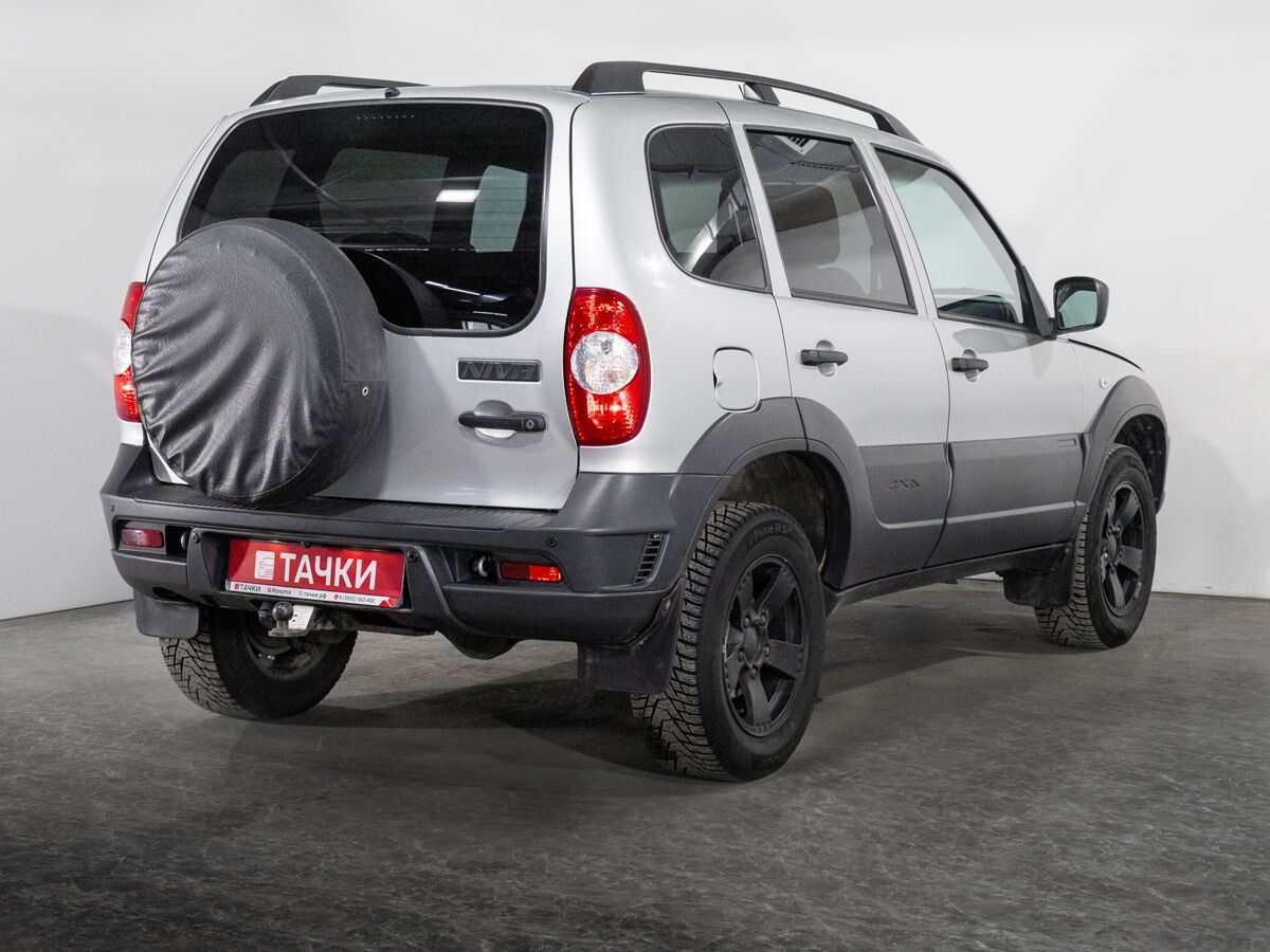 Chevrolet Niva 2019 - фото автомобиля