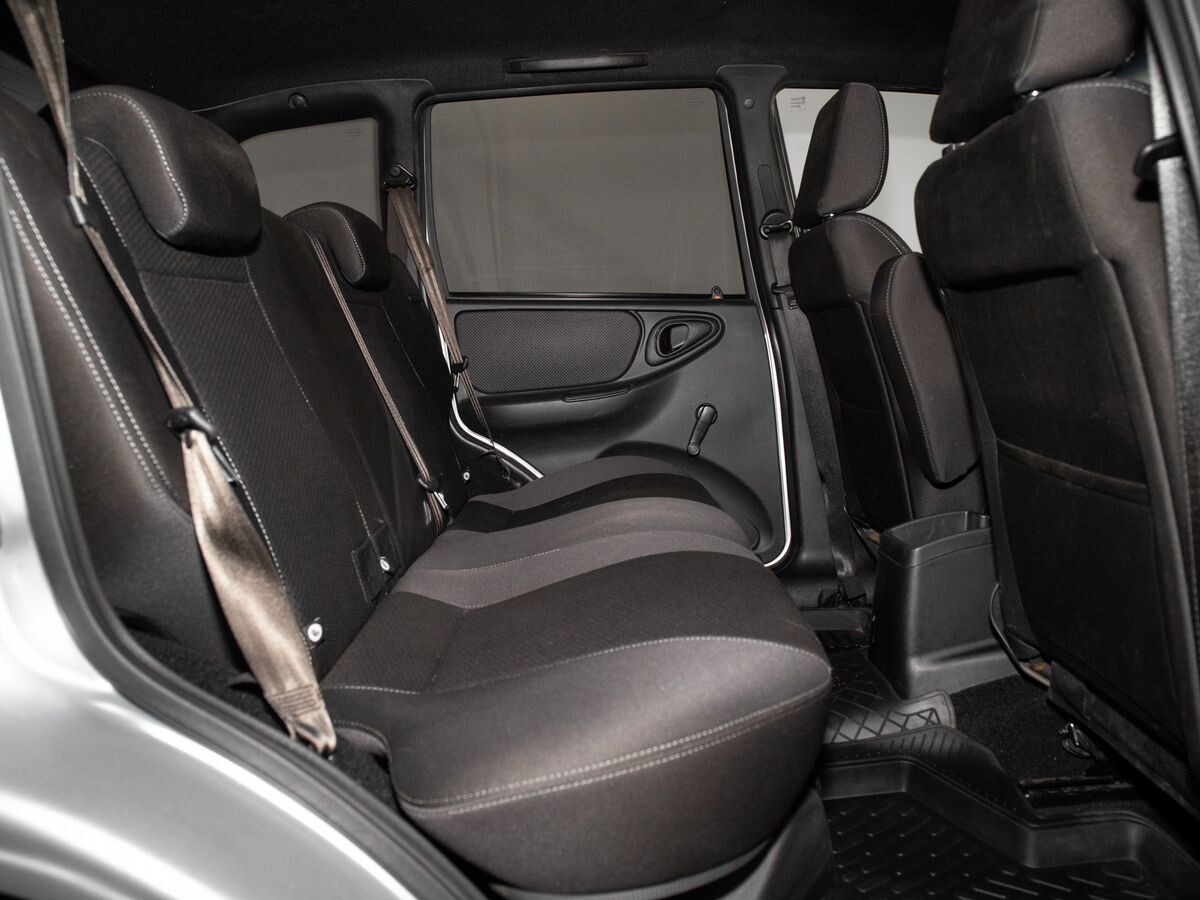 Chevrolet Niva 2019 - фото автомобиля