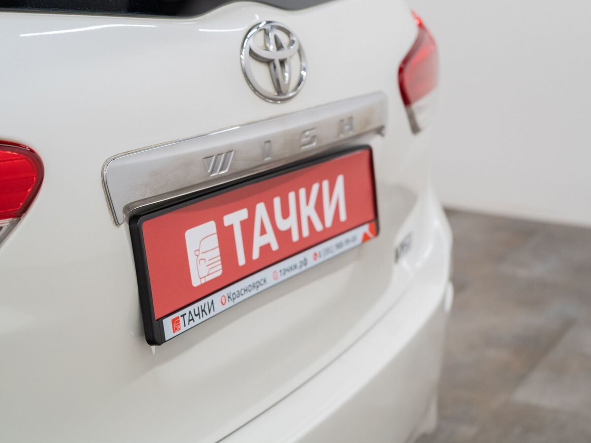 Toyota Wish 2010 - фото автомобиля