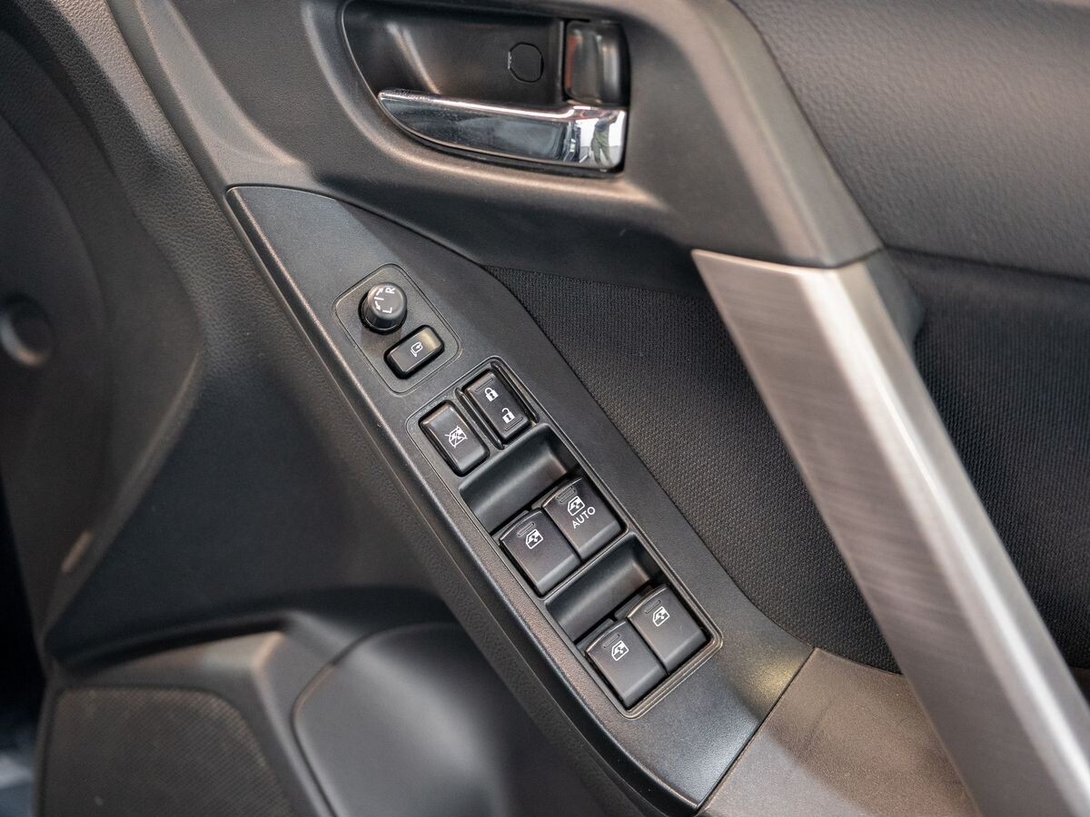 Subaru Forester 2015 - фото автомобиля