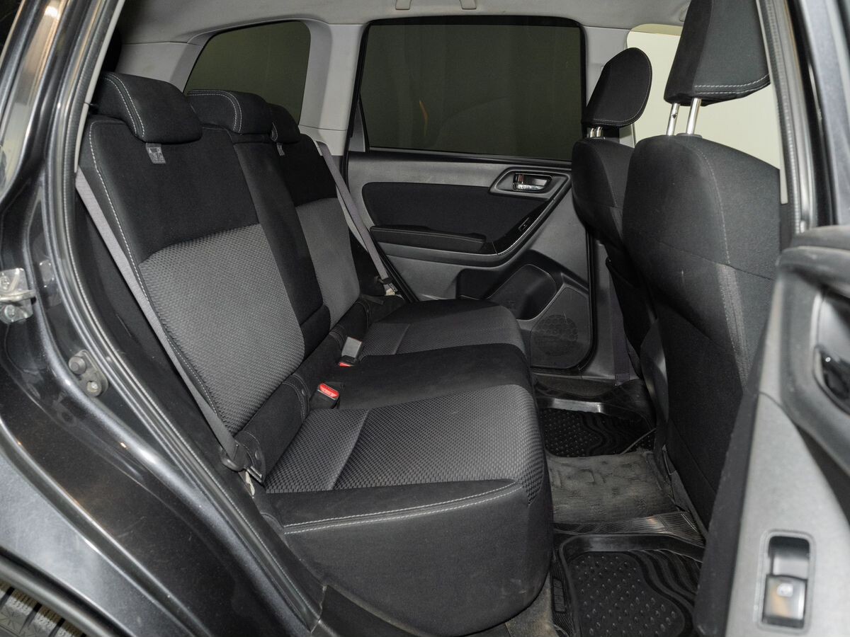 Subaru Forester 2015 - фото автомобиля