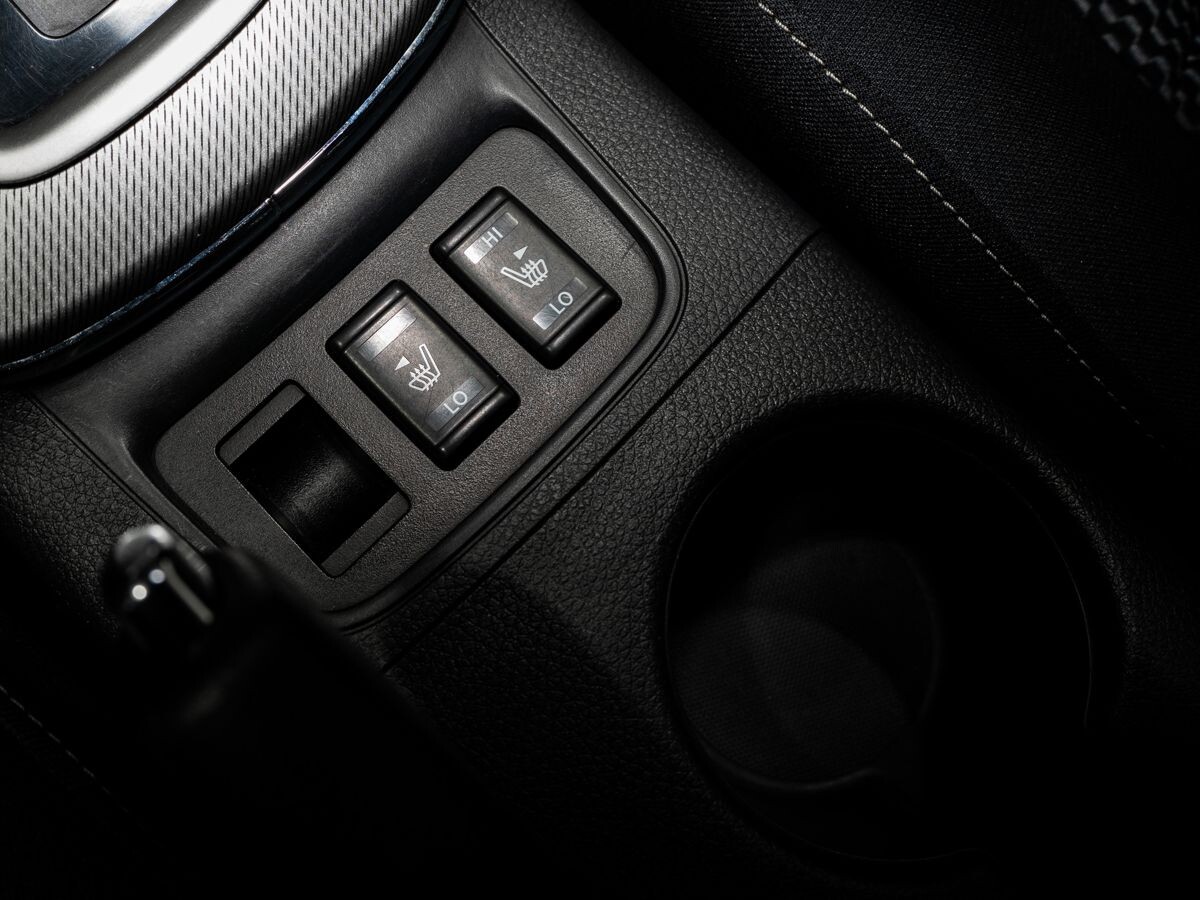 Nissan Tiida 2015 - фото автомобиля