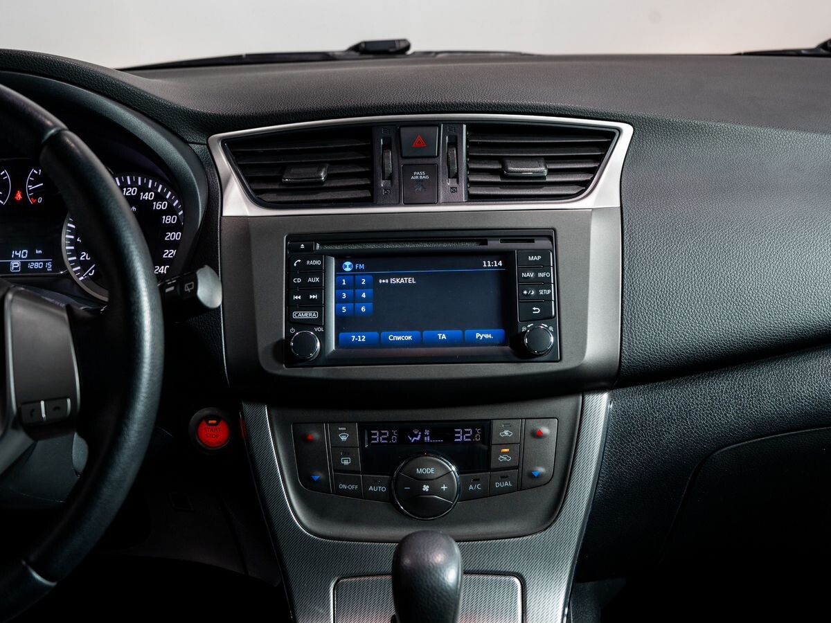 Nissan Tiida 2015 - фото автомобиля