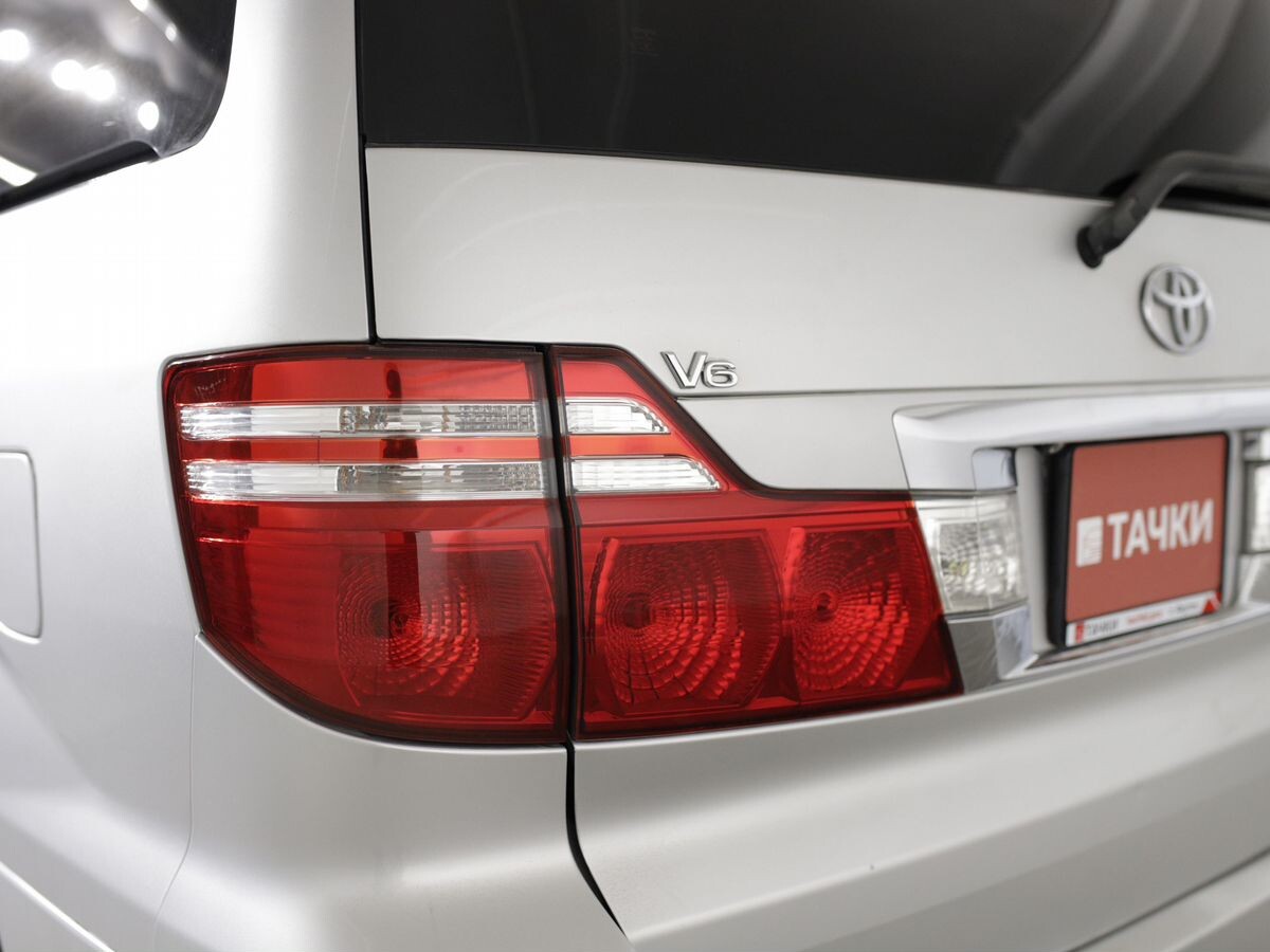 Toyota Alphard 2007 - фото автомобиля