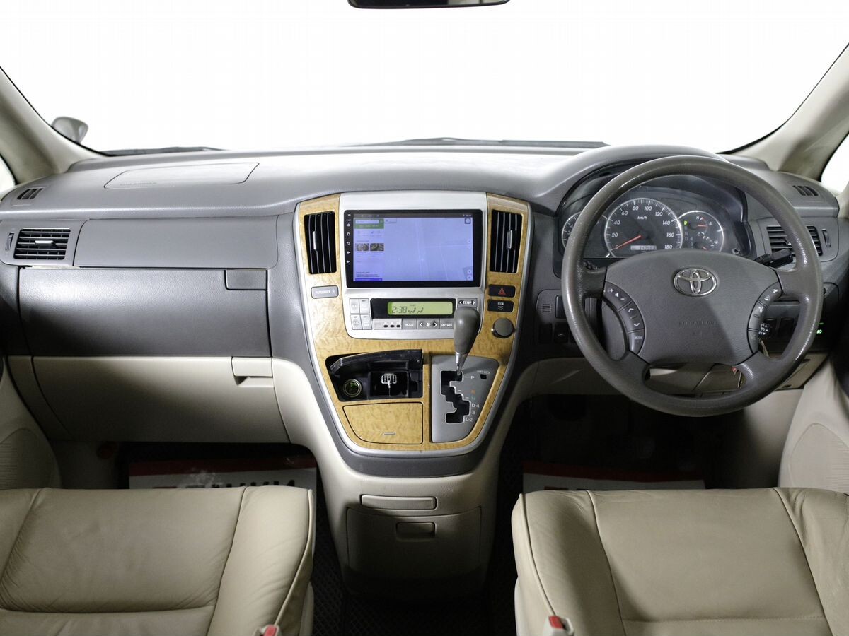 Toyota Alphard 2007 - фото автомобиля