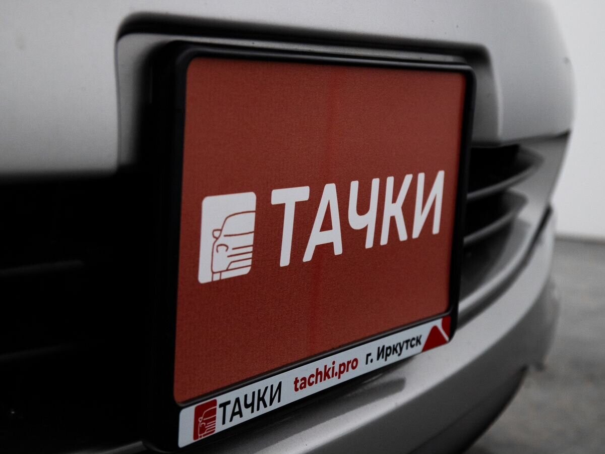 Nissan March 2010 - фото автомобиля