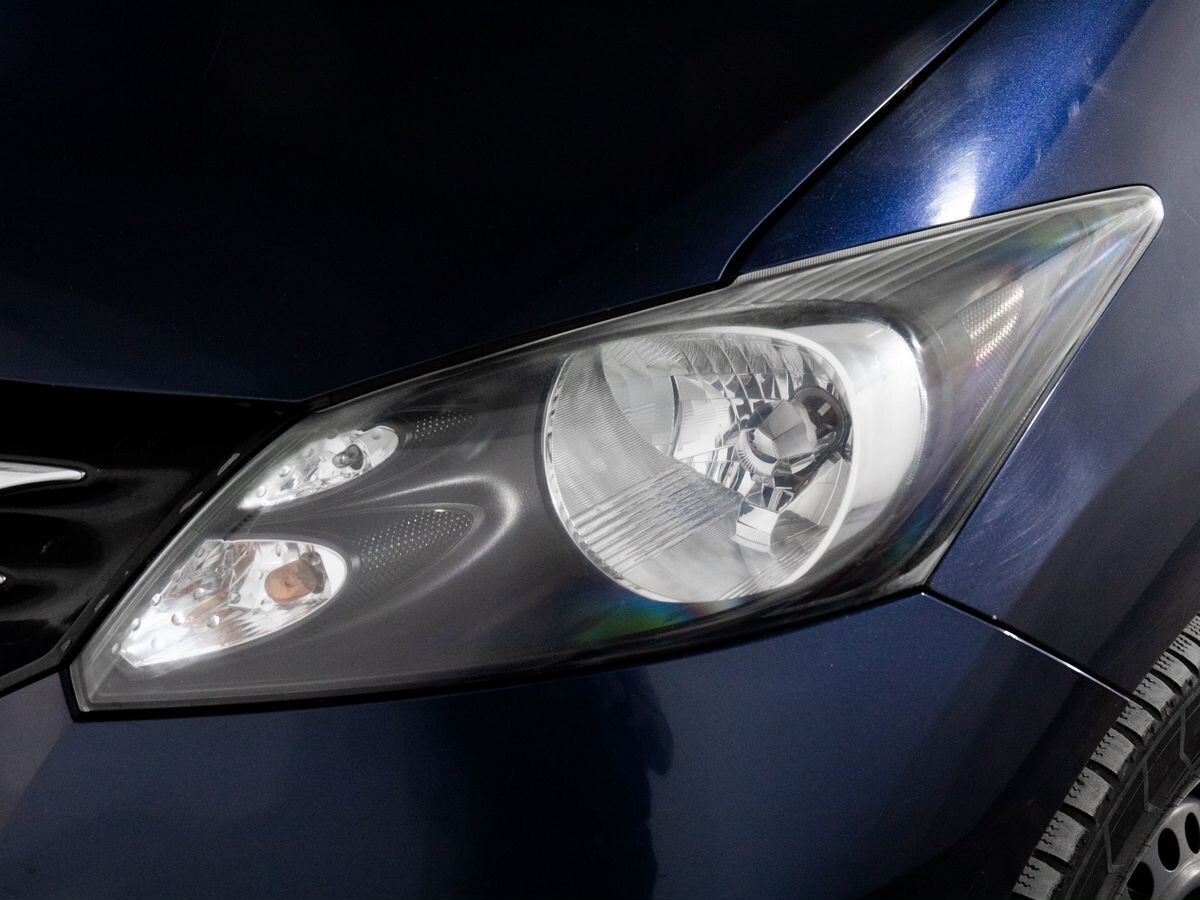 Honda Freed 2011 - фото автомобиля