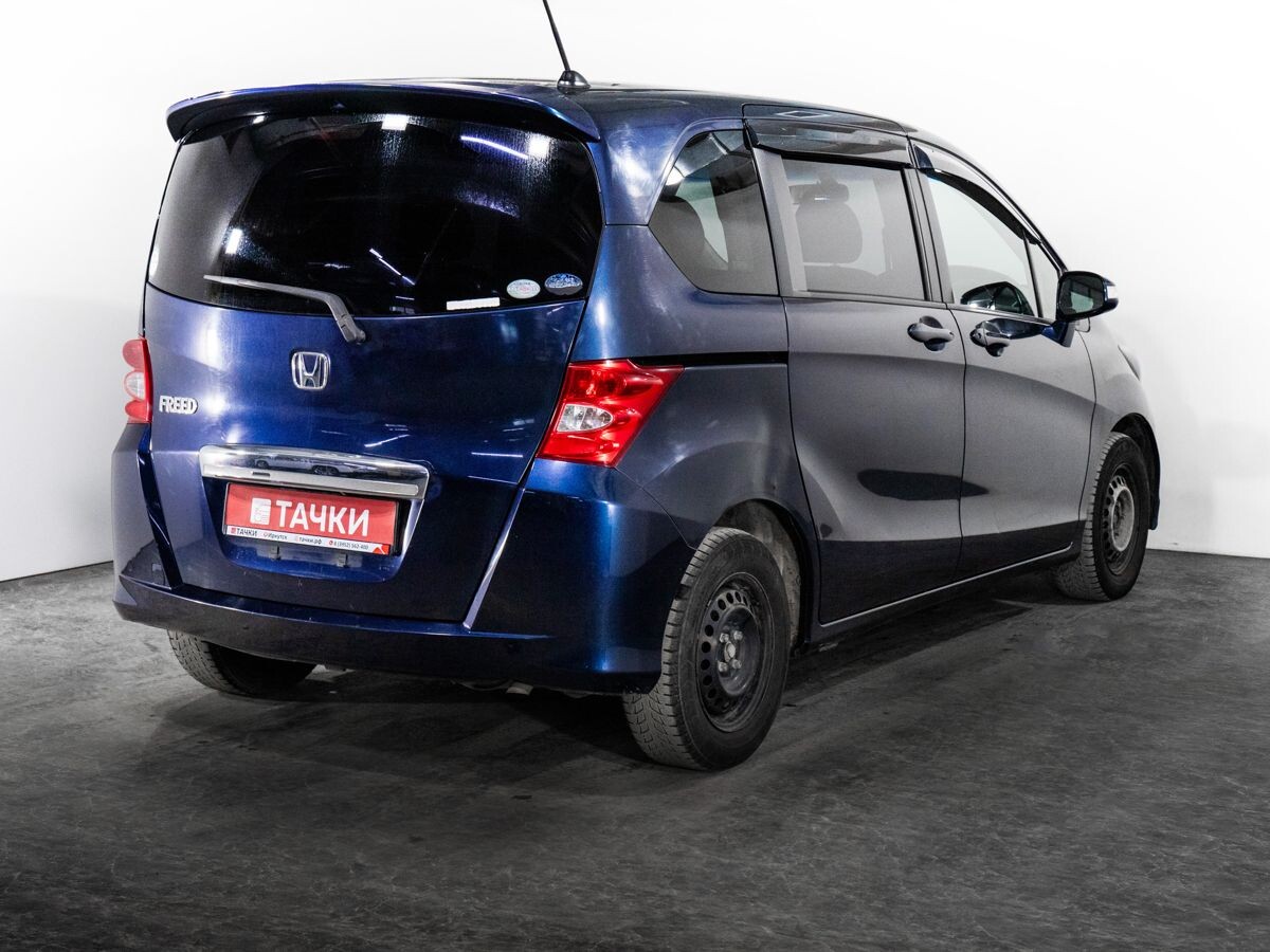 Honda Freed 2011 - фото автомобиля