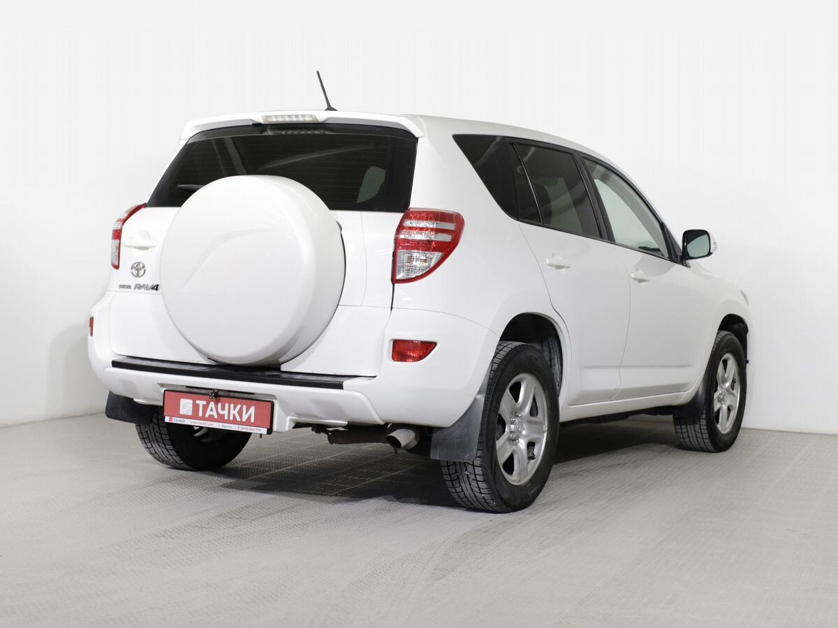 Toyota RAV4 2010 - фото автомобиля