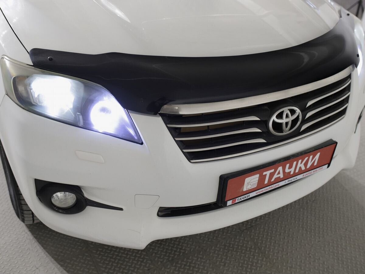 Toyota RAV4 2010 - фото автомобиля