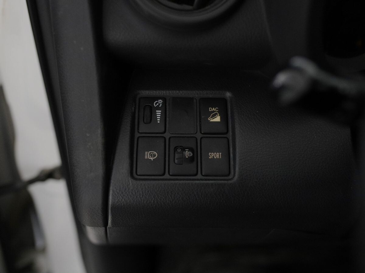 Toyota RAV4 2010 - фото автомобиля