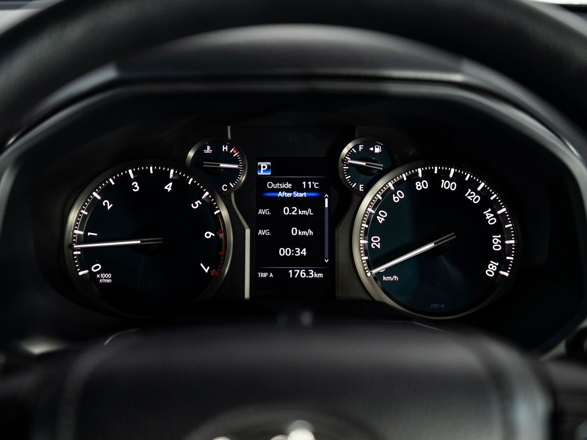 Toyota Land Cruiser Prado 2019 - фото автомобиля