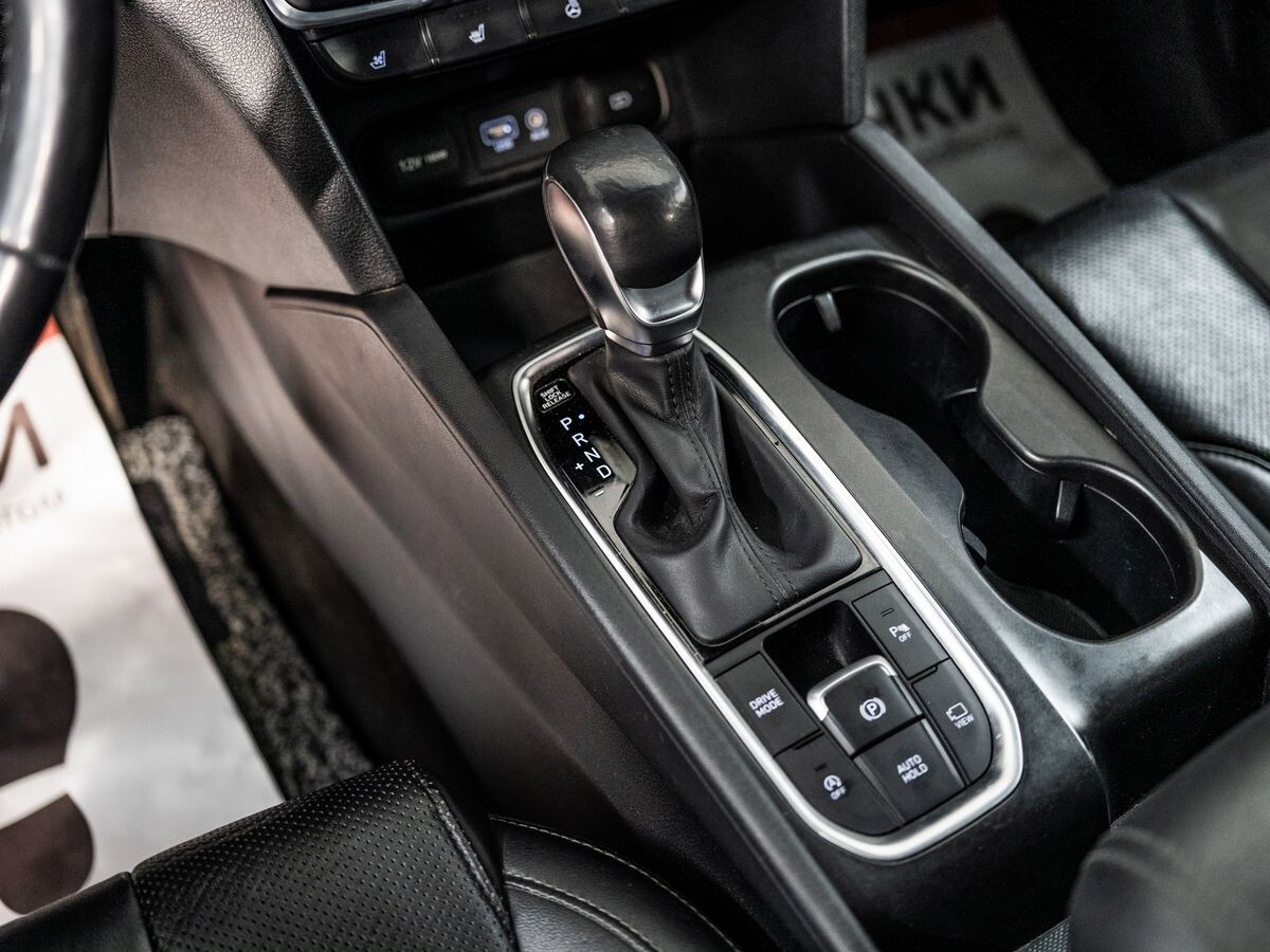 Hyundai Santa Fe 2018 - фото автомобиля