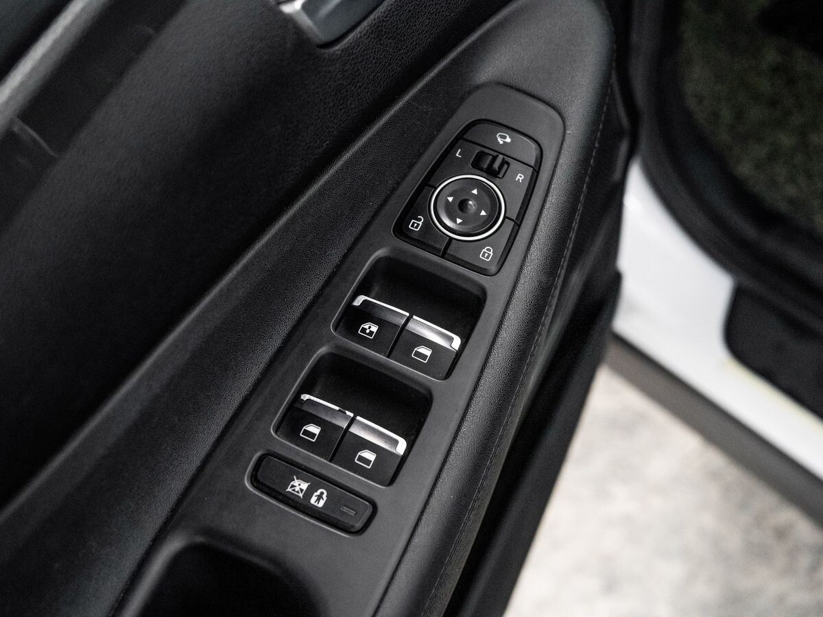 Hyundai Santa Fe 2018 - фото автомобиля