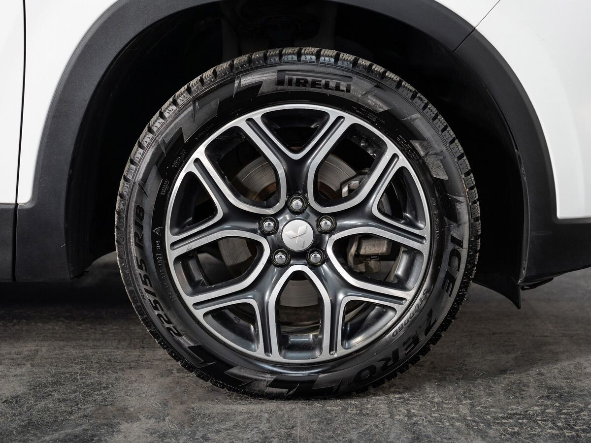 Hyundai Santa Fe 2018 - фото автомобиля