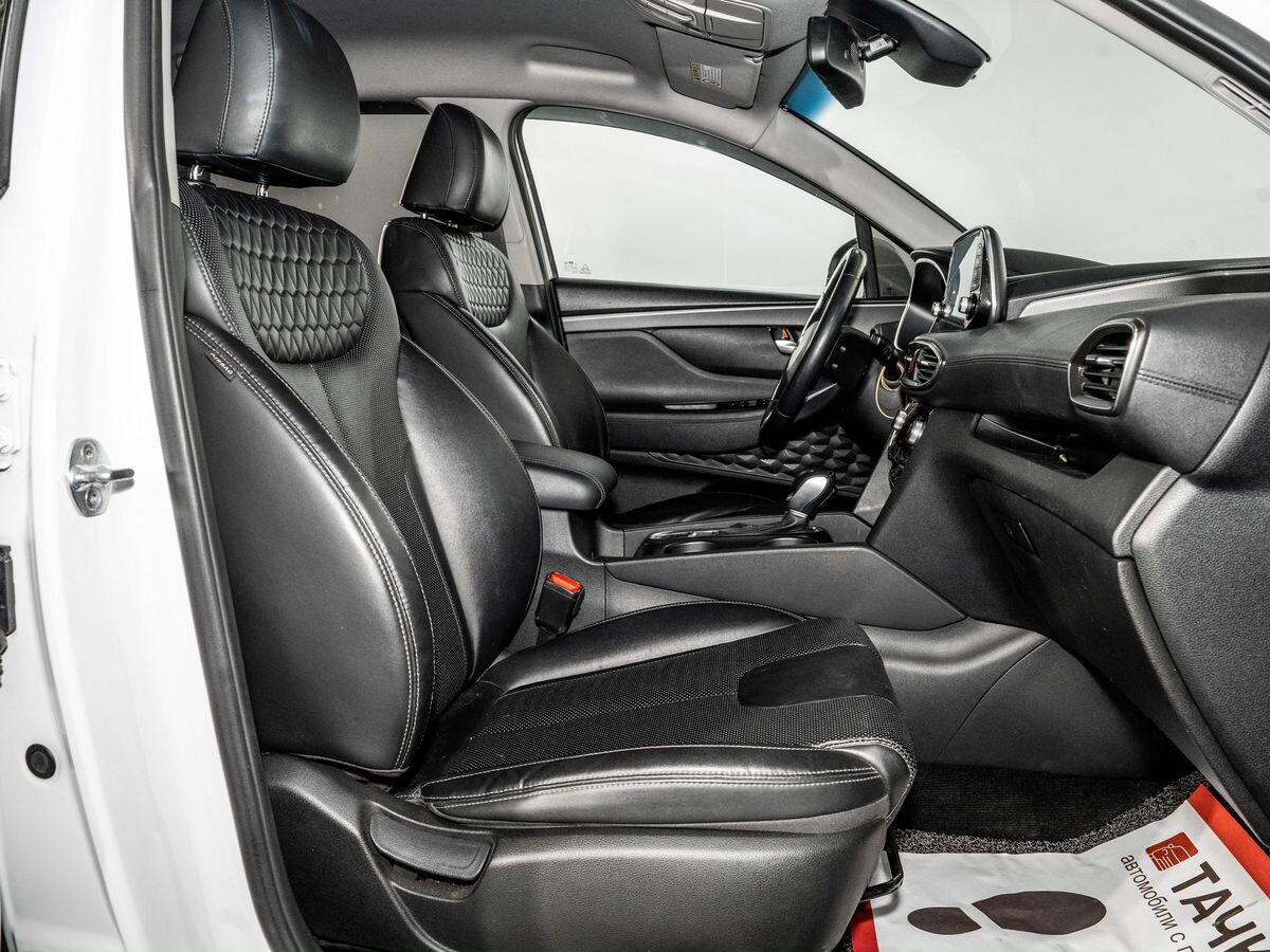 Hyundai Santa Fe 2018 - фото автомобиля
