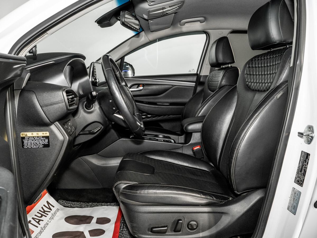 Hyundai Santa Fe 2018 - фото автомобиля